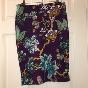 NWOT LuLaRoe Cassie Skirt size Large (14-16)